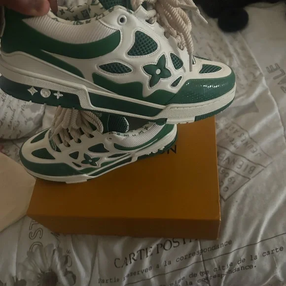 Louis Vuitton Kids Sneakers in Green and White